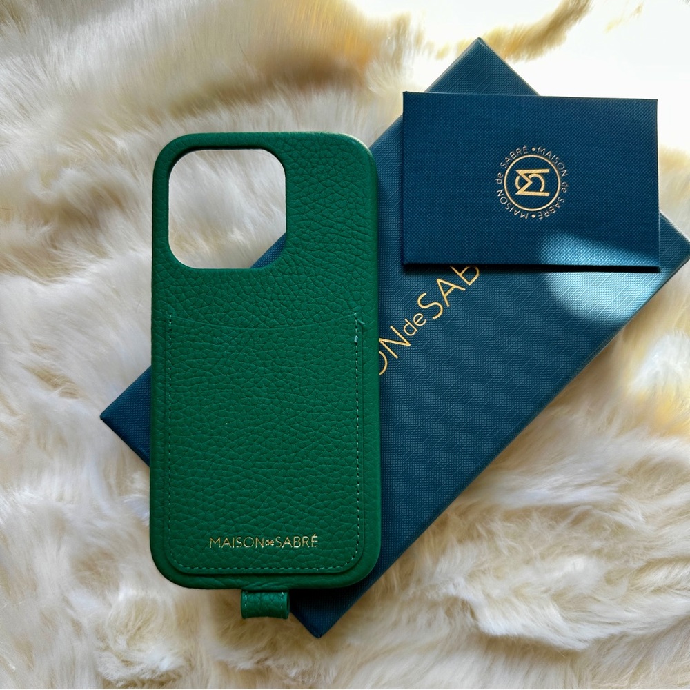 Maison de Sabré Emerald Green Leather iPhone 14 Pro Case
